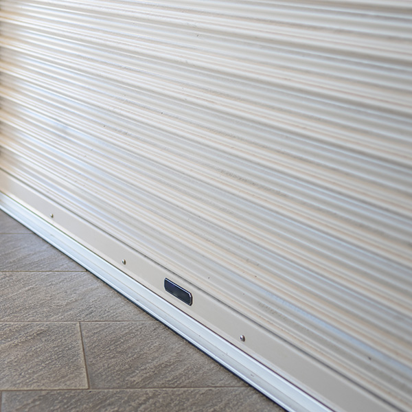 屋外・共用・施設の鍵トラブル対応｜鍵修理・鍵交換｜旭川のカギの救急車の画像